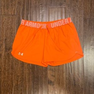 Under Armour Play Up shorts orange